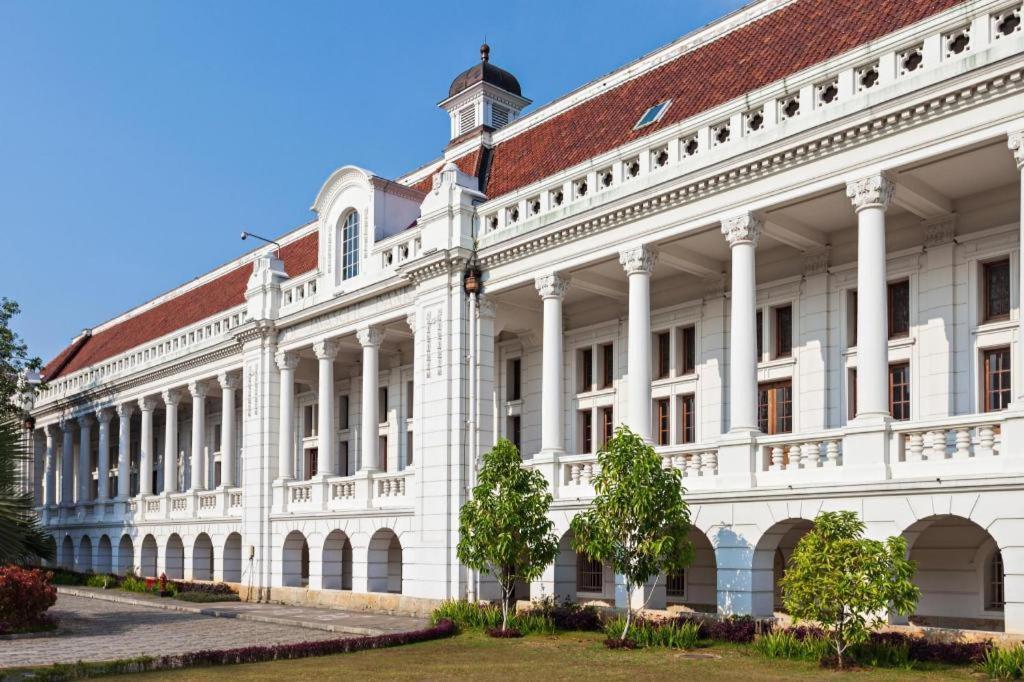 U Stay Hotel Mangga Besar Джакарта Екстер'єр фото