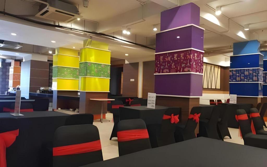 U Stay Hotel Mangga Besar Джакарта Екстер'єр фото