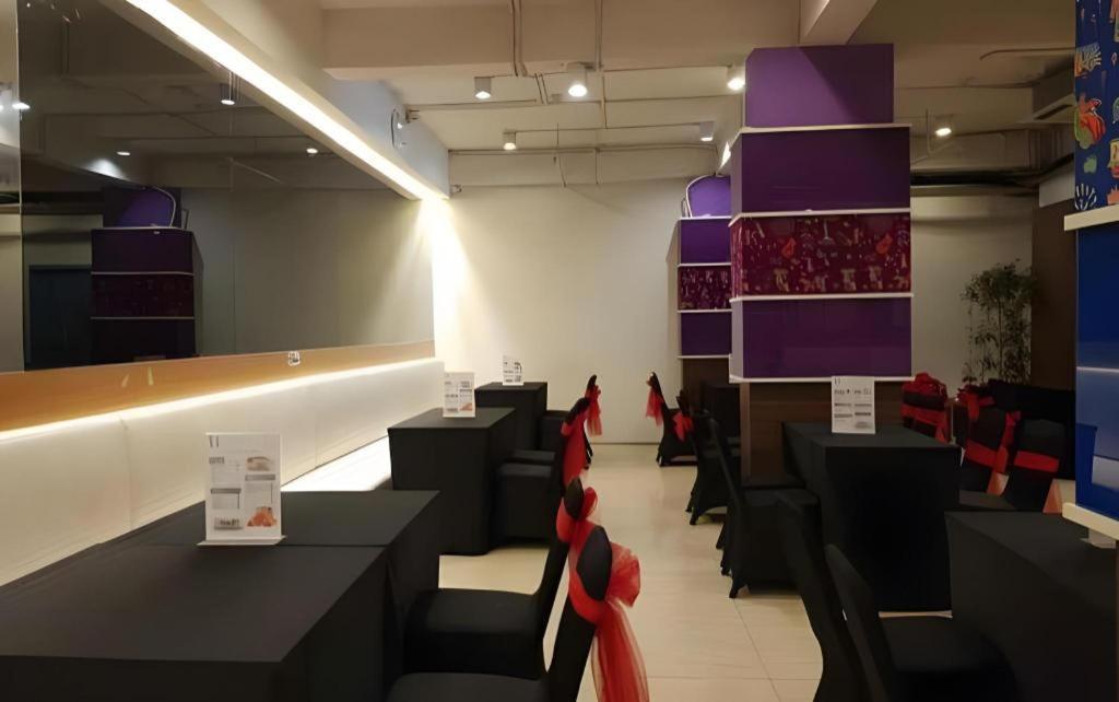 U Stay Hotel Mangga Besar Джакарта Екстер'єр фото