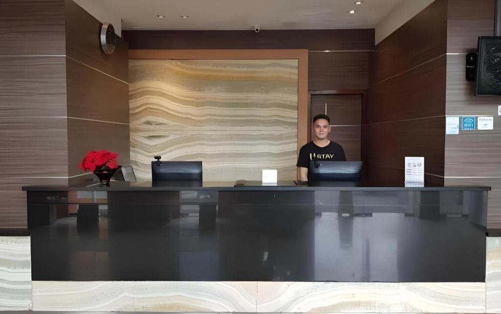 U Stay Hotel Mangga Besar Джакарта Екстер'єр фото