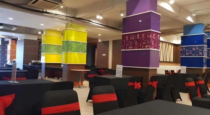 U Stay Hotel Mangga Besar Джакарта Екстер'єр фото